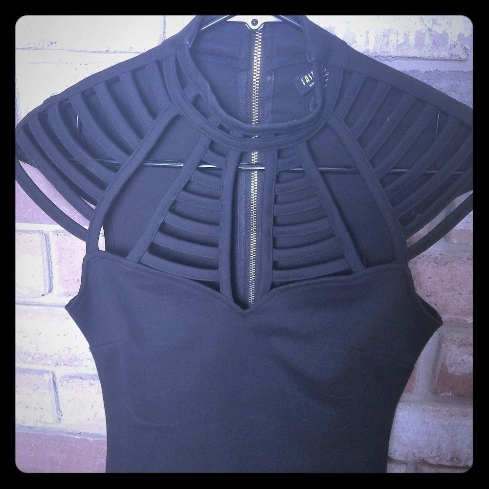 FASHION NOVA bondage‎ dress